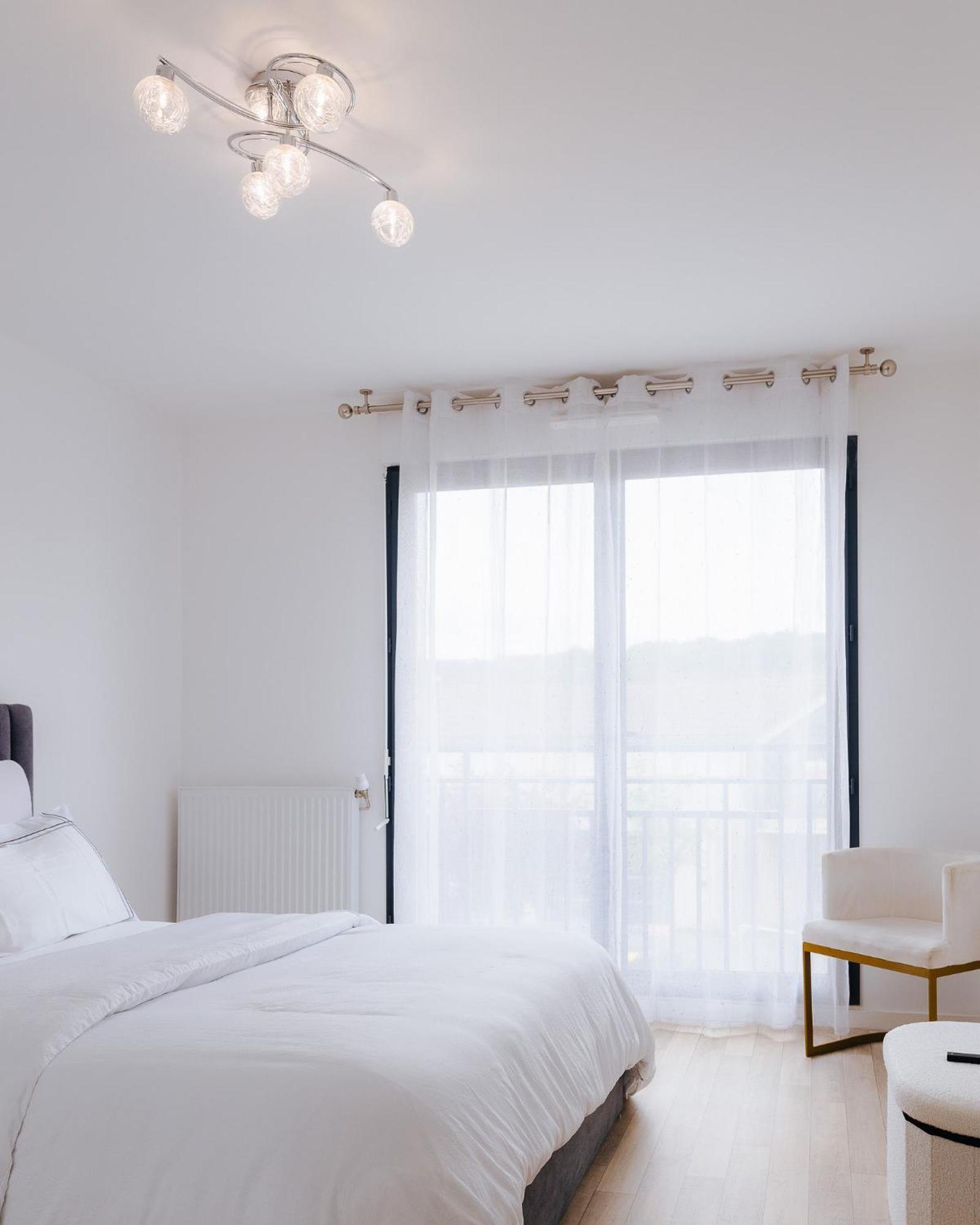 Appartement Luxueux, Neuf & Equipe A Versailles, Saint-Cyr-lʼÉcole 외부 사진