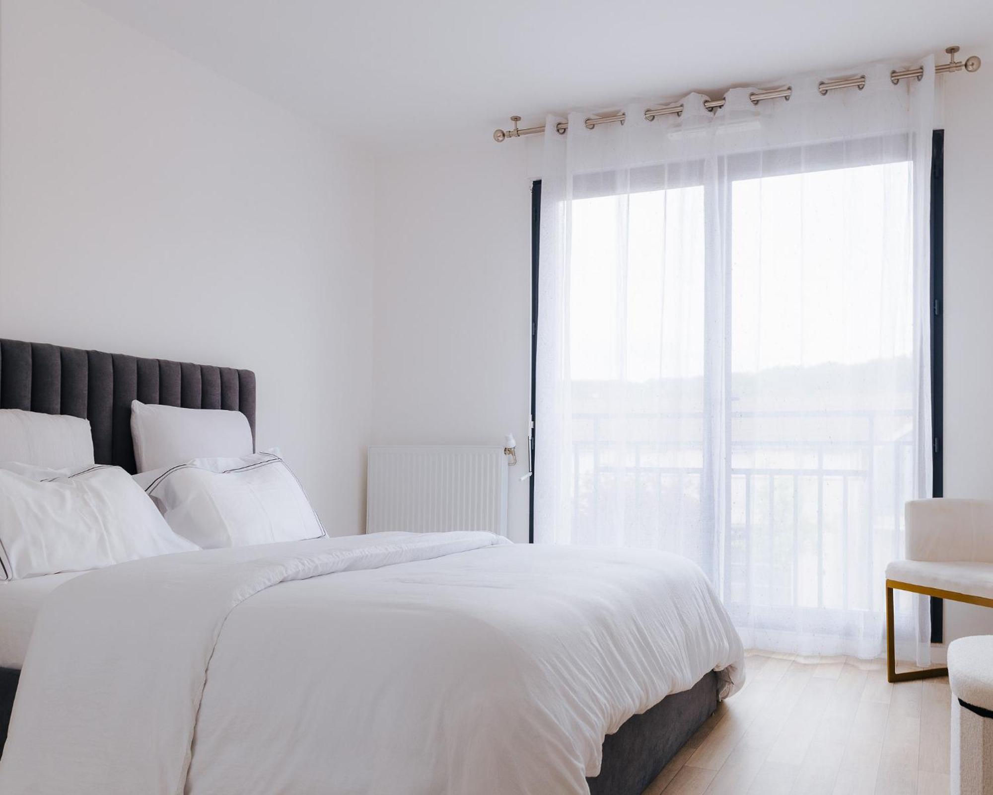 Appartement Luxueux, Neuf & Equipe A Versailles, Saint-Cyr-lʼÉcole 외부 사진