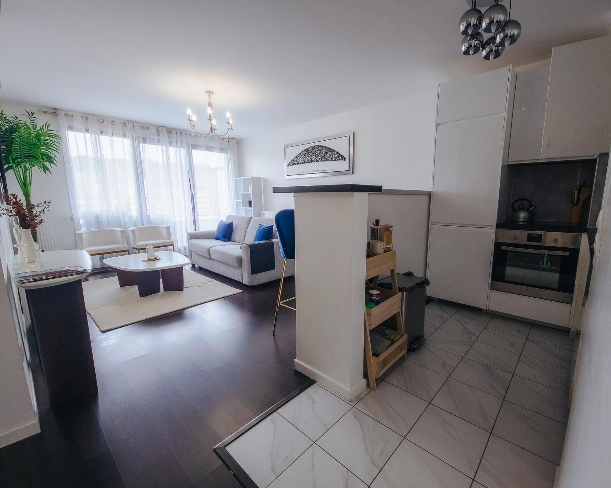 Appartement Luxueux, Neuf & Equipe A Versailles, Saint-Cyr-lʼÉcole 외부 사진